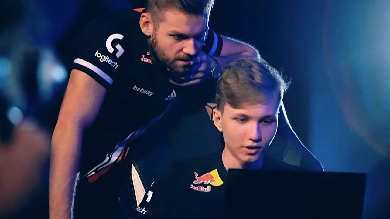 s1mple 复出与 Imperial Fe 进行表演赛